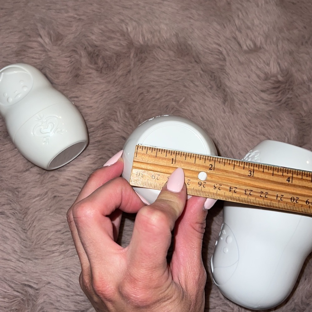 Russian Dolls measuring cups set of 3 white ivory canisters 3.5” 4.5” 5”​ - Picture 9 of 12